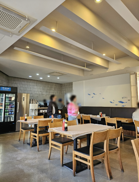 삼삼횟집 representative image